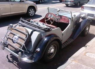 Illustration for article titled 1953 MG TD